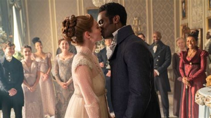 
Bridgerton’s NSFW Scenes Use A Real-Life Georgian Era Secret 