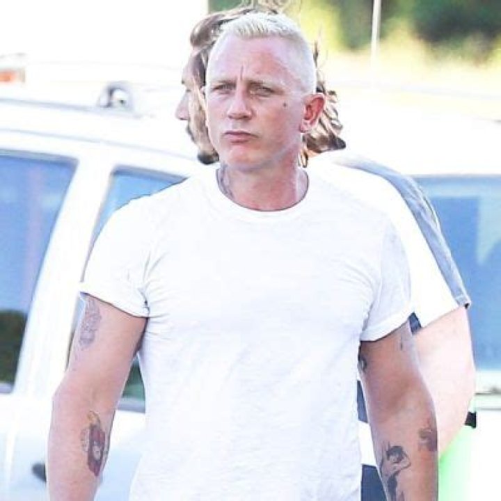 Daniel Craig Stated That He Has No Regrets About His Rebellious Tattoo