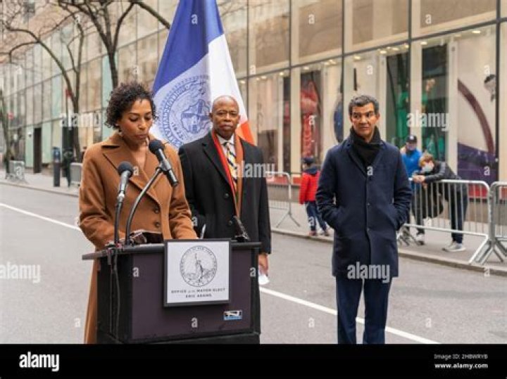 
Did Aloysee Heredia Jarmoszuk Said N Word? Her Husband And Salary 2022 