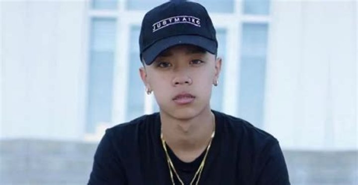 
Is Michael Le Married? His Bio, Parents, Girlfriend and Net Worth 
