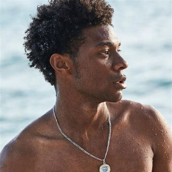 Jonathan Daviss Height, Weight, Net Worth, Age, Birthday, Wikipedia, Who, Nationality, Biography