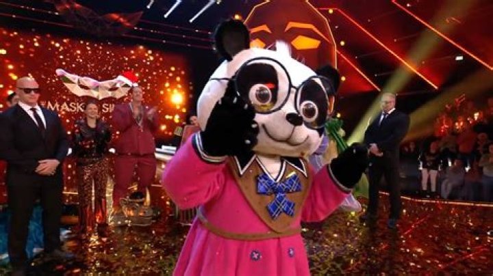 
Masked Singer Panda Height, Weight, Net Worth, Age, Birthday, Wikipedia, Who, Nationality, Biography 