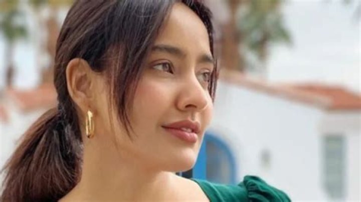 
Neha Singh Height, Weight, Net Worth, Age, Birthday, Wikipedia, Who, Nationality, Biography 