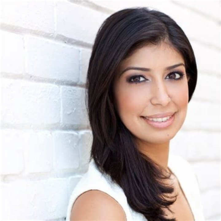 
Pooja Handa Height, Weight, Net Worth, Age, Birthday, Wikipedia, Who, Nationality, Biography 