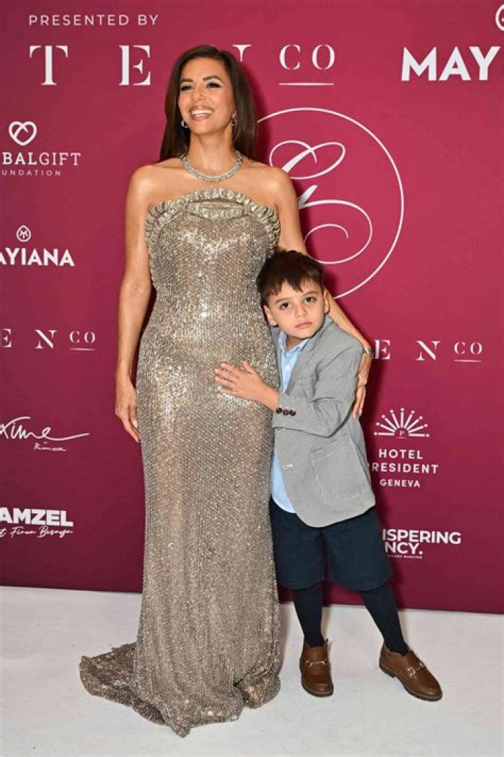 Santiago Enrique Bastón Height, Weight, Net Worth, Age, Birthday, Wikipedia, Who, Instagram, Biography