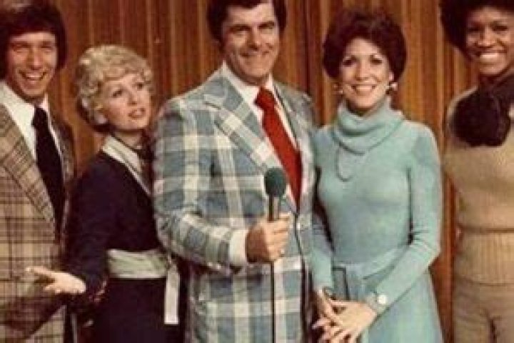 
Veteran Cincinnati TV Anchor, Wray Jean Braun, dies at 89 