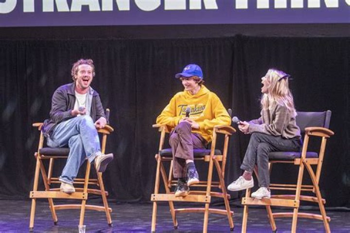 Who Are Joseph Quinn Parents? Fans Are Loving The Stranger Things Actor In The New Season