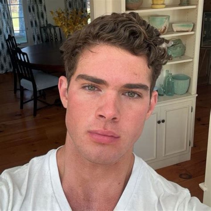 Zachary Latham TikTok Height, Age, Girlfriend, Biography, Wiki, Net Worth